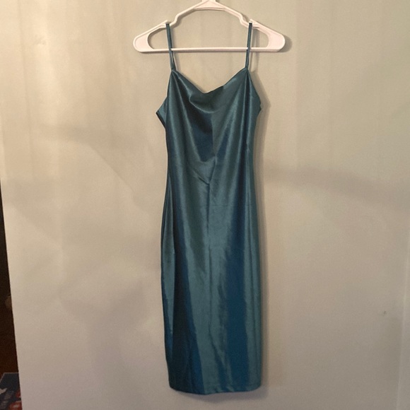 XXXITICAT green satin strap dress - Picture 2 of 10